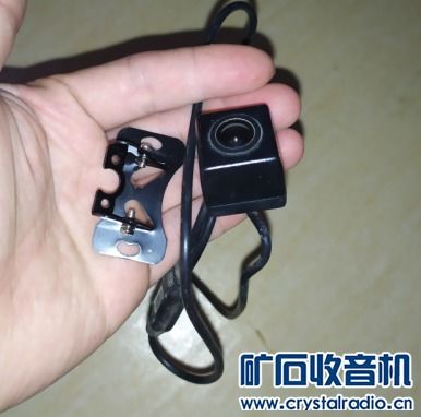多功能守護(hù)者 融合太陽能人體感應(yīng)燈、導(dǎo)航技術(shù)與智能家電的未來生活
